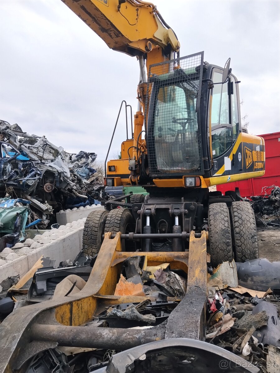 JCB JS 200W - 3