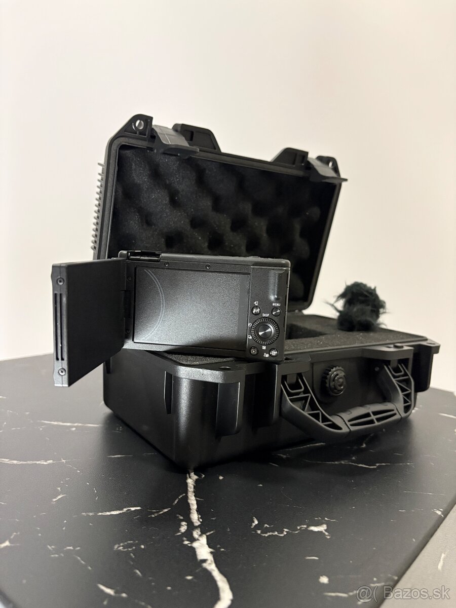 Predám SONY ZV 1F - 3