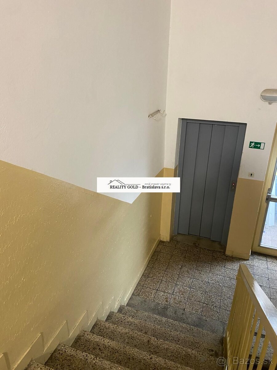 REZERVOVANÉ... NA PREDAJ: 2 izbový byt Estónska - 3