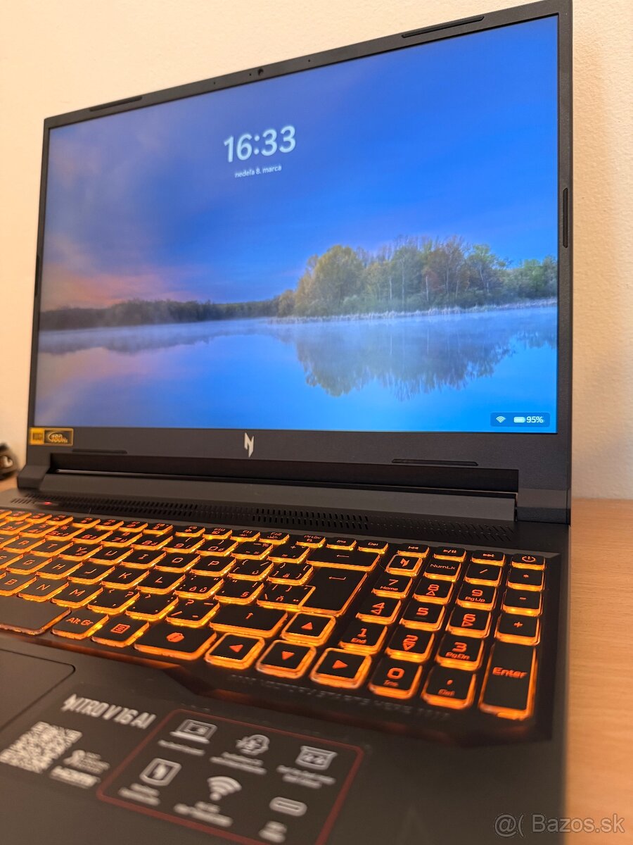 Herný notebook Acer Nitro V16 AI – ako nový - 3