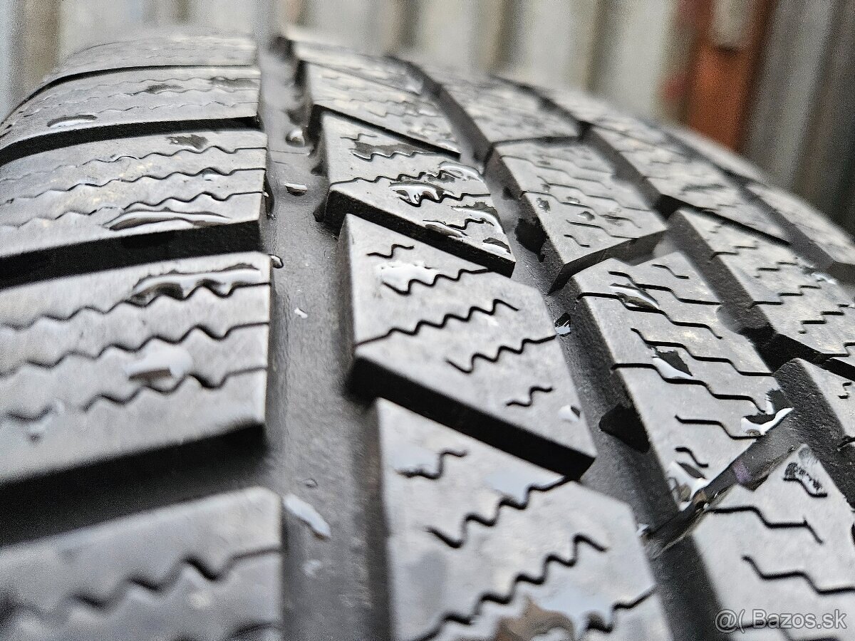 Zimné pneu Continental - 215/65 r16 - 3