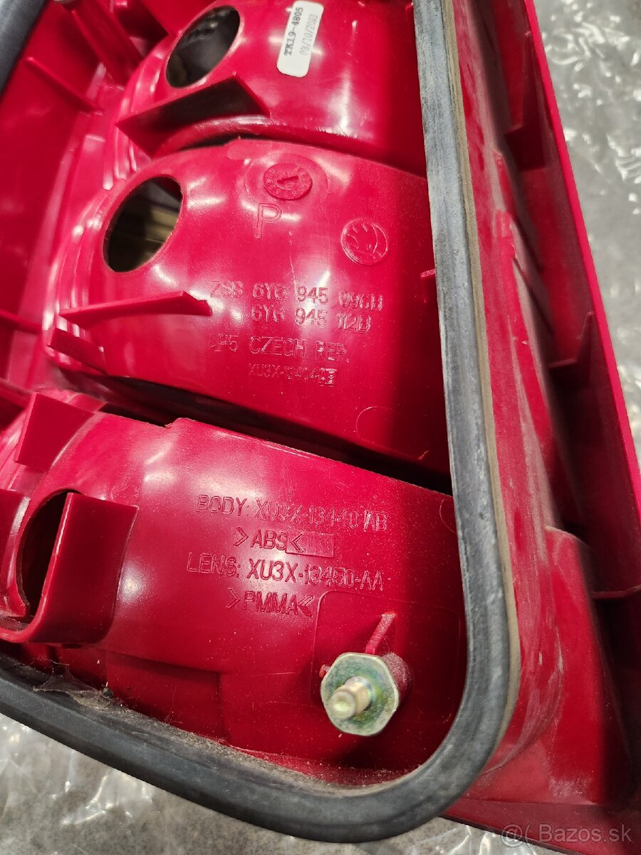 Predám zadné svetlá Fabia 1 - 3