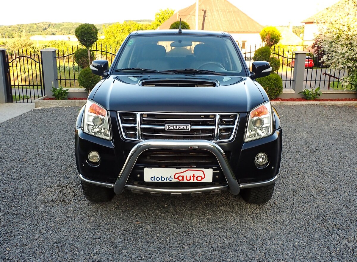 ISUZU D-MAX 3.0TD 163 PS A/T 4x4 - HARDTOP, ŤAŽNE, NOVA STK