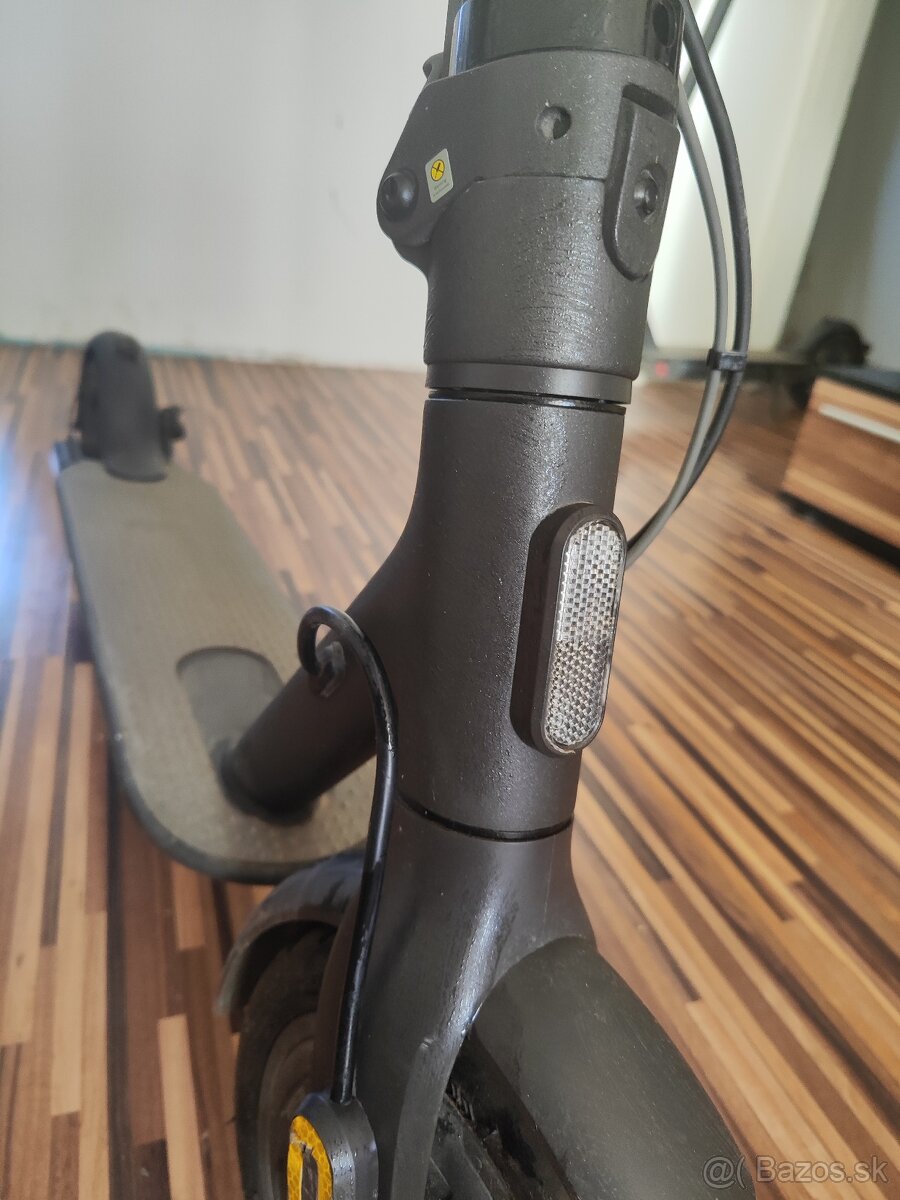 Xiaomi Electric Scooter Essential - skvelý stav, len 100 km - 3