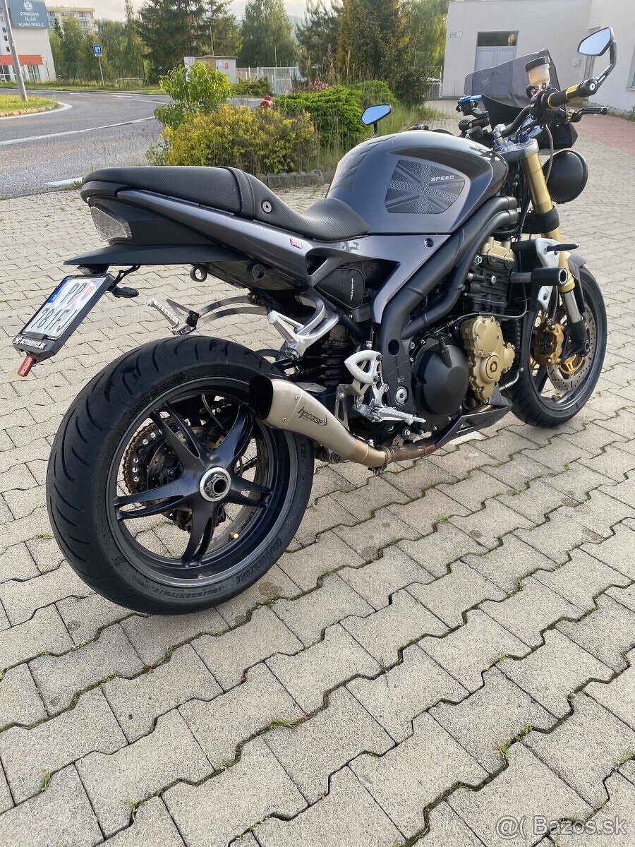 Triumph Speed Triple 1050 - 3