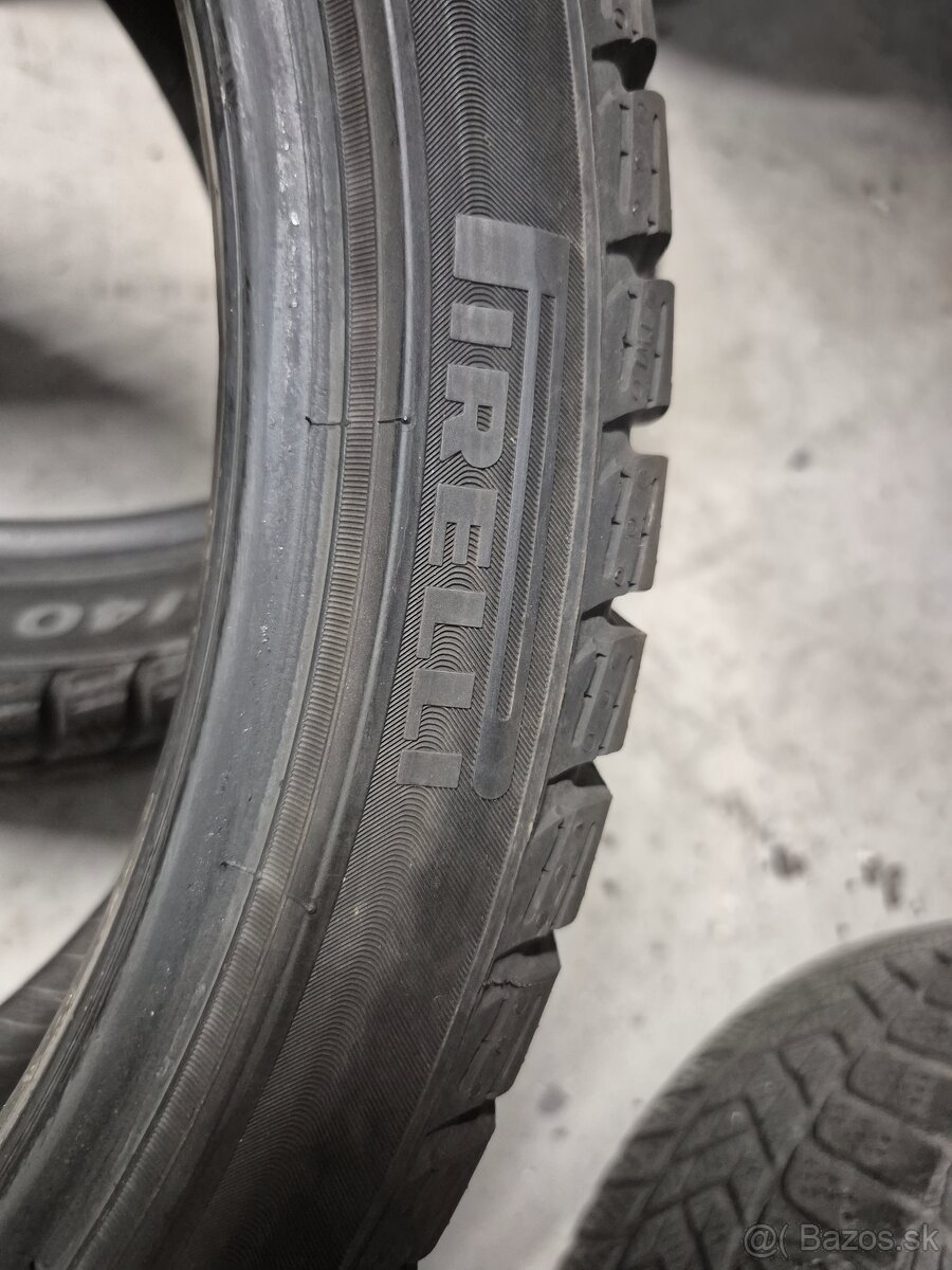 205/40r18 - 3