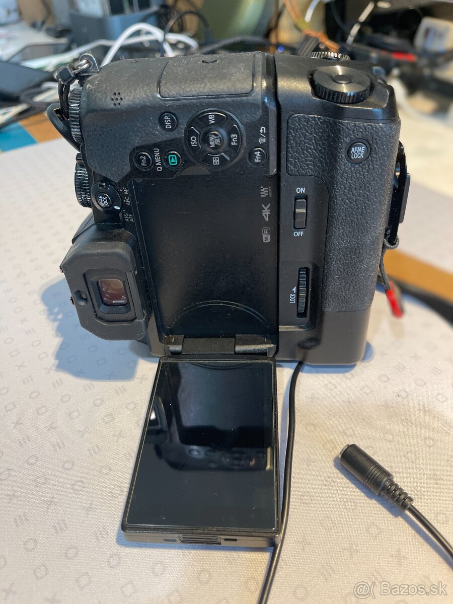 Panasonic LUMIX dmc-g80 + Battery pack - 3