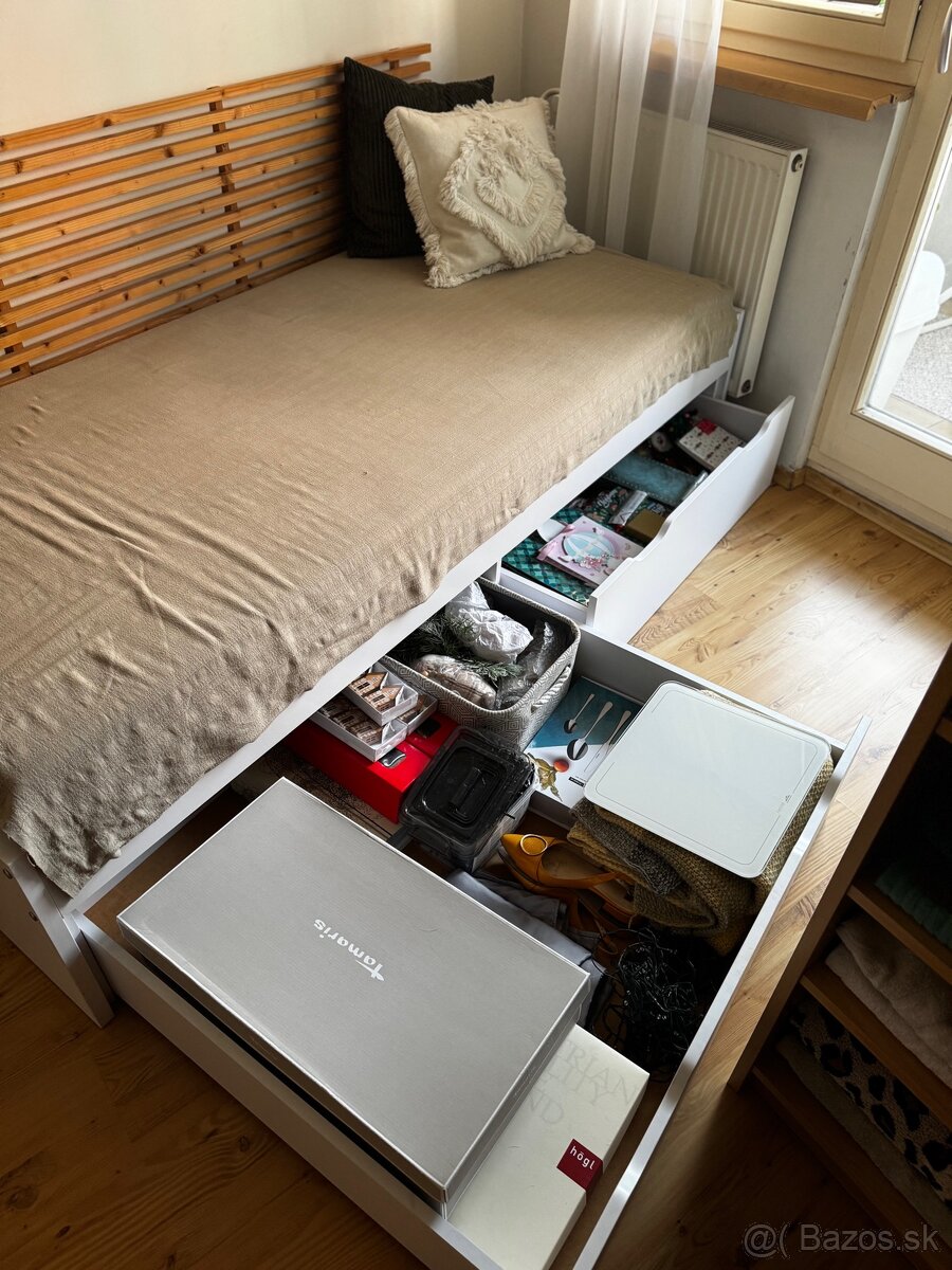 Posteľ s matracom - 3