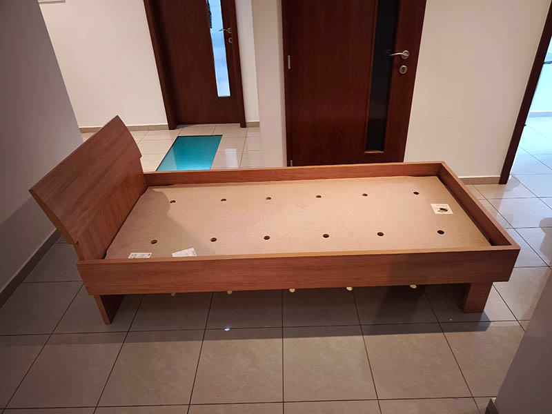 Predám posteľ značky Alples - 3