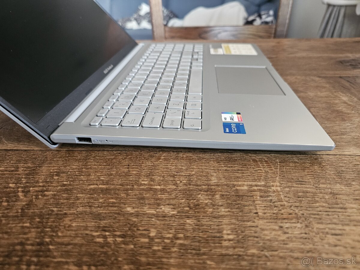 Ultrarýchly ASUS Vivobook 15 - i5/16GB/512GB SSD/W11H - 3