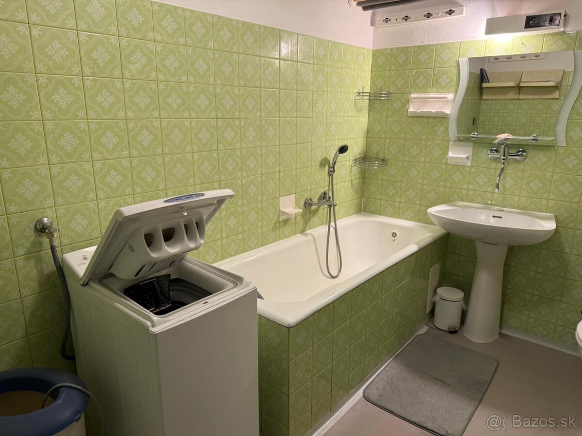 1-izbový byt v rodinnom dome v Košiciach - 3