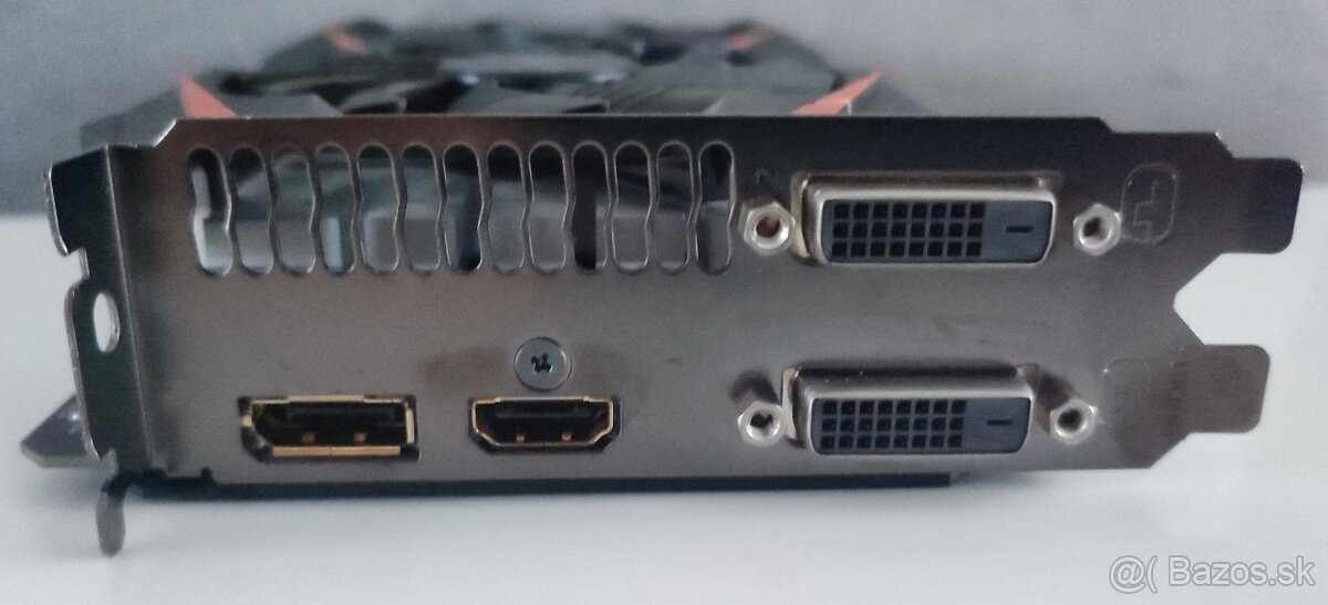 GIGABYTE GeForce GTX 1060 WINDFORCE - 3