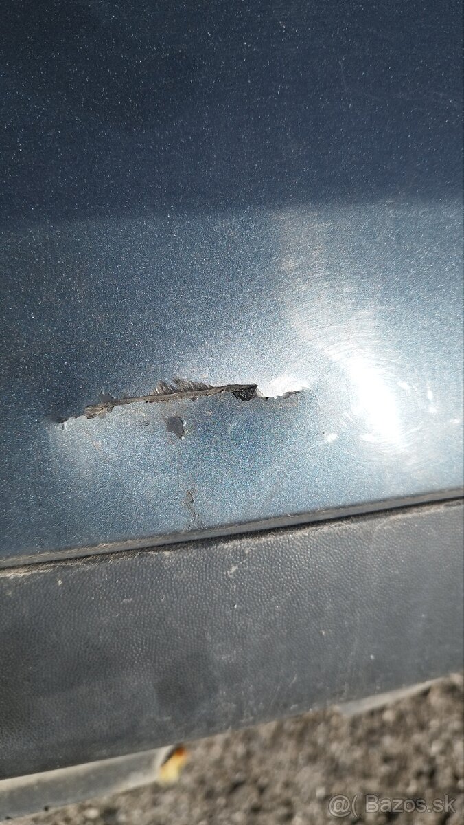 Zadný nárazník Bora kombi. - 3