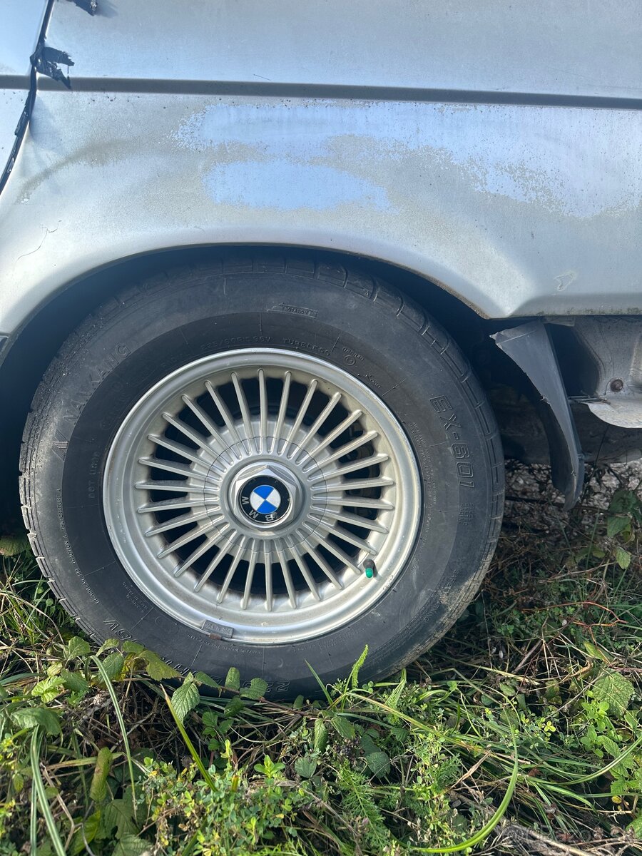 Predám sadu 5 ks diskov styling 4 - 3