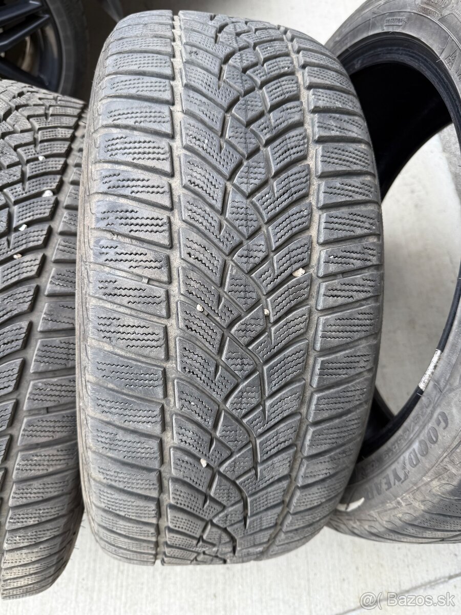 245/45 R19 Zimne - 3