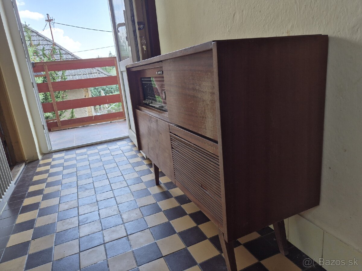 Tesla Adagio 1126A retro rádiogramofón - 3