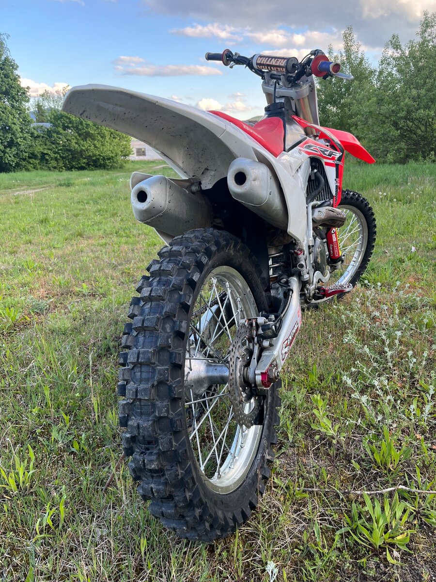 Predam hondu crf450