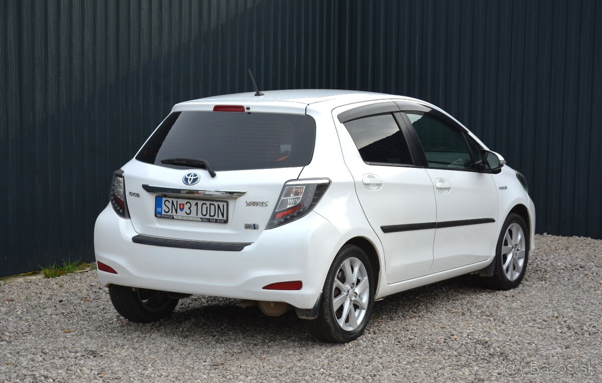 Toyota Yaris 1.5 Hybrid, Automat, SR voz, Nová Batéria - 3