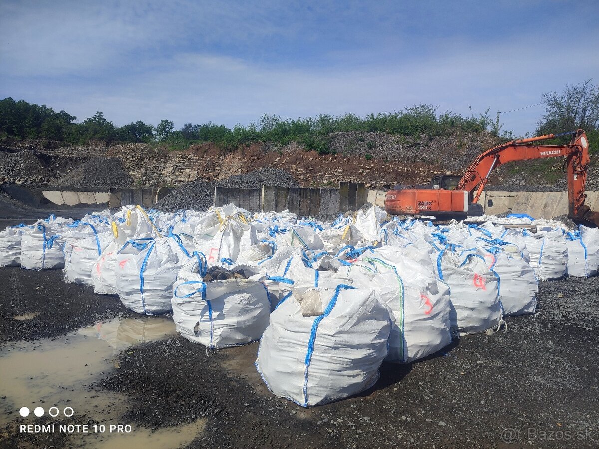 Žulové výrobky- kocky, obrubníky, dlažba ... - 3