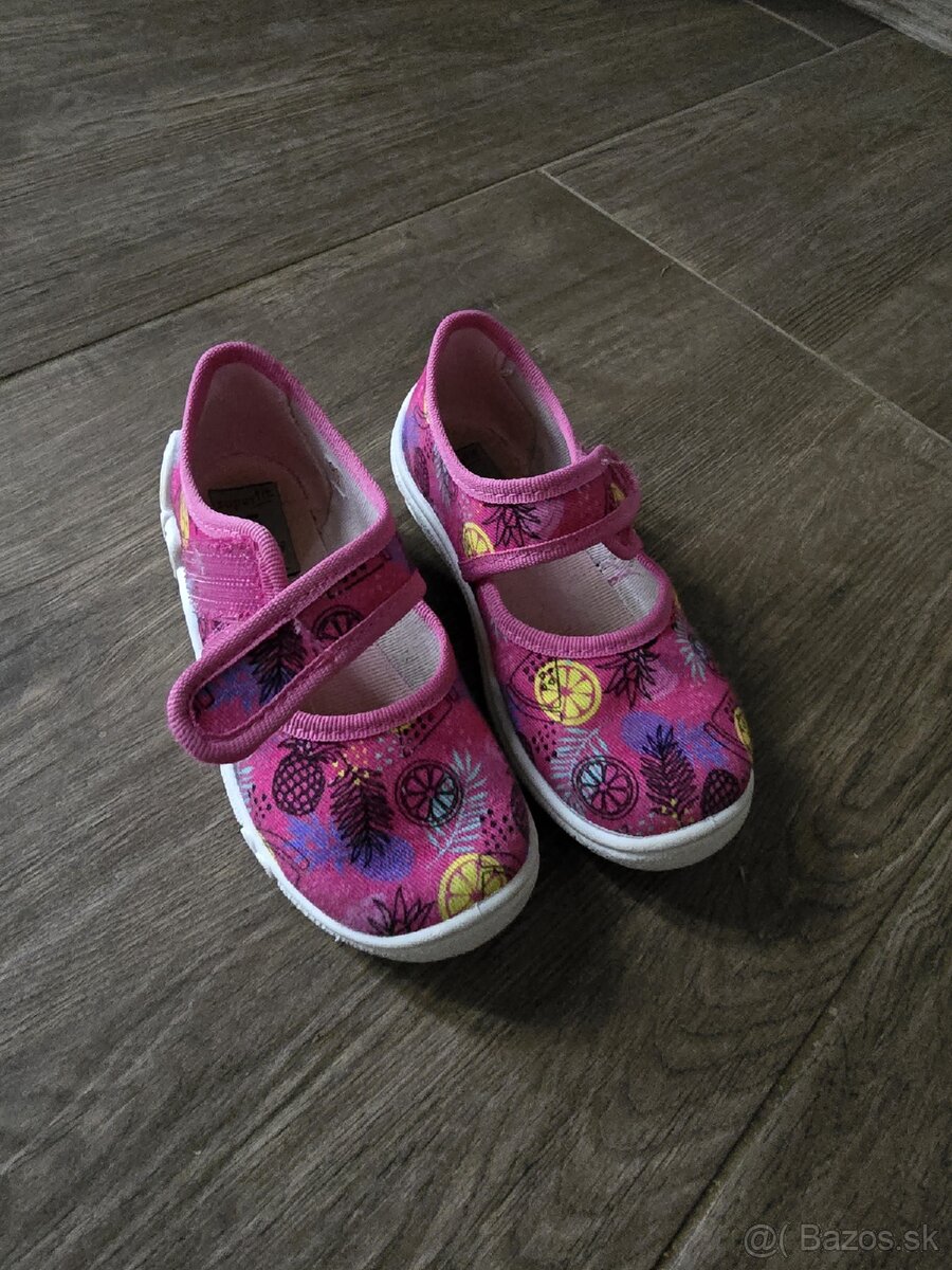 Predám nové papučky č. 24 značka Superfit - 3