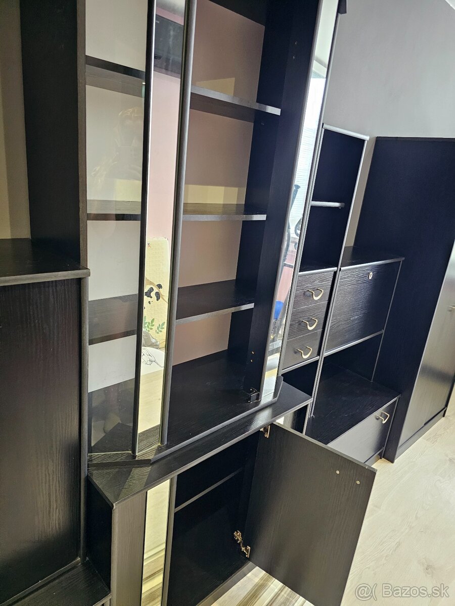 Skriňová zostava - 3