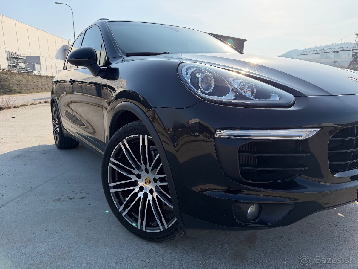 Porsche Cayenne - 3