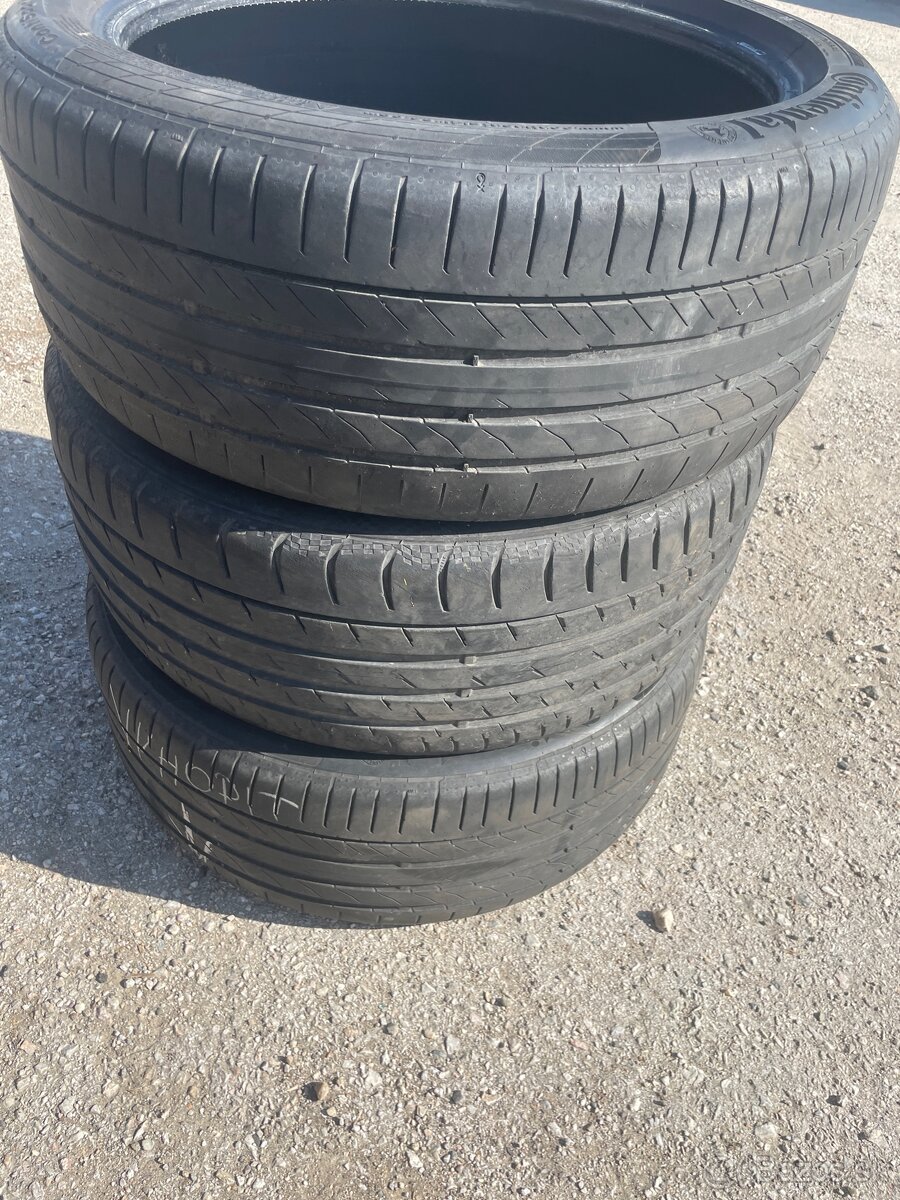Pneumatíky 235/40R19 - 3