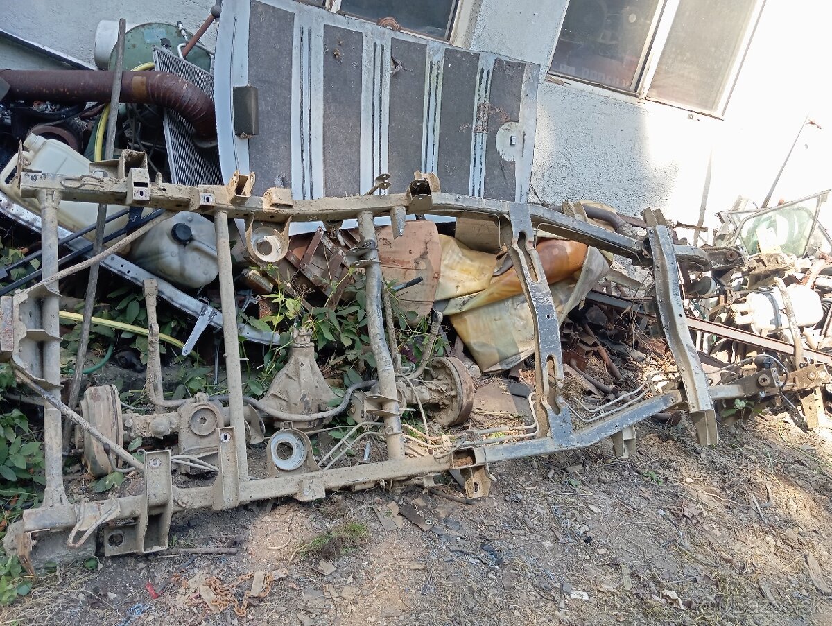 Rozpredám Tata safari 2.0 - 3