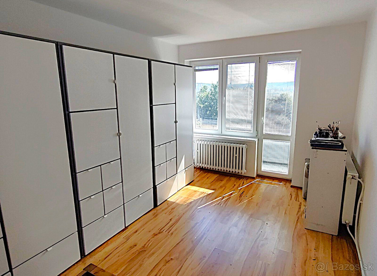 Zaujímavý TEHLOVÝ 2 i. Pohradová (Ďumbierska), OV, LO, 2p - 3