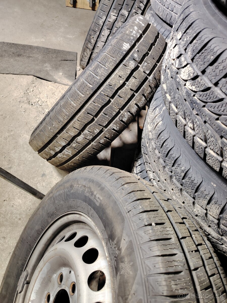 235/65R16C - 3