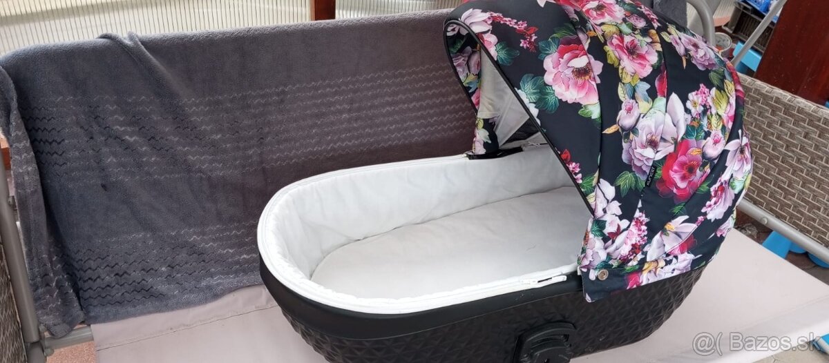 Predám decky kočík 3v1 plus autosedacka - 3