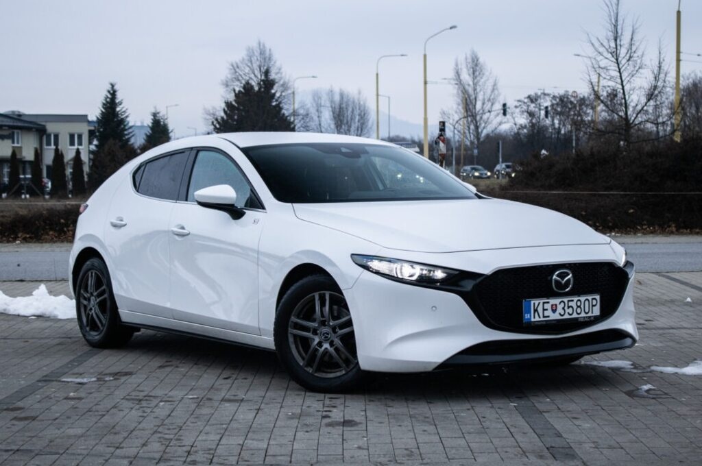 Mazda 3 90kW (2020). - 3