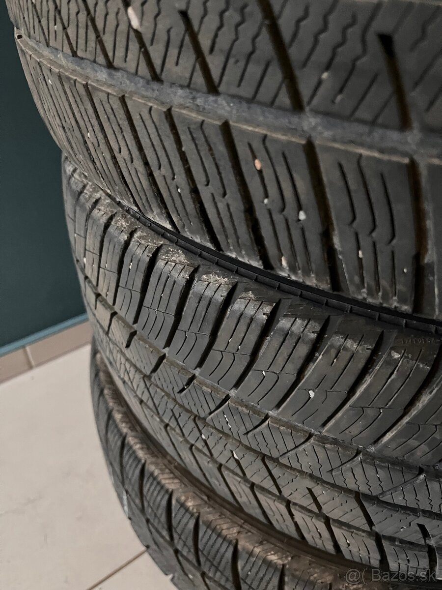 Zimne pneu 225/45 r19 - 3
