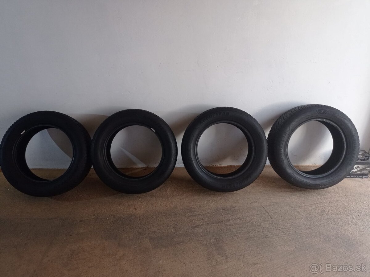 Predám celoročne pneu Goodyear 215/60 r17 - 3