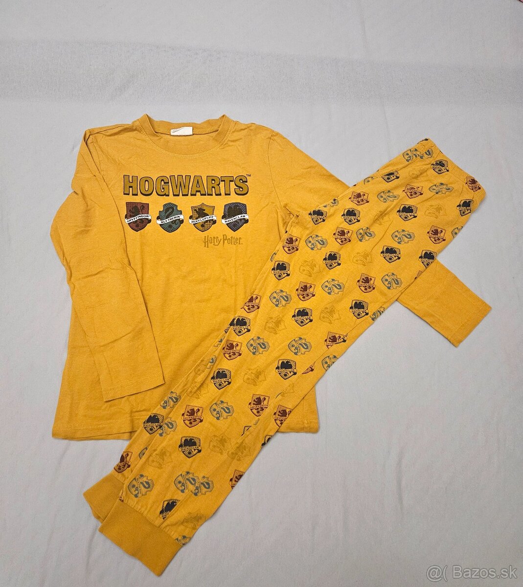 Pyžama vel. 140/146 a 146/152 - 3