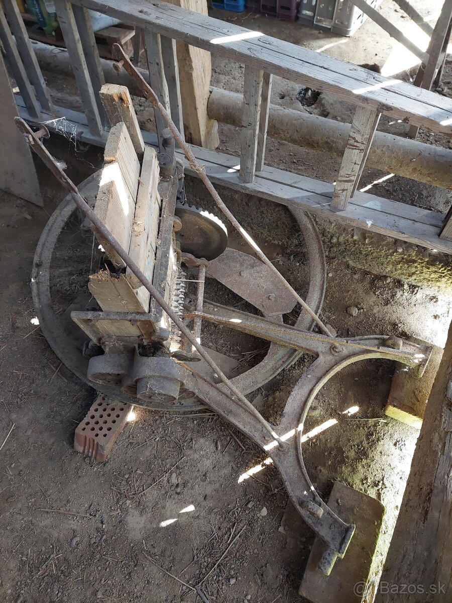 Sečkáreň na predaj - 3