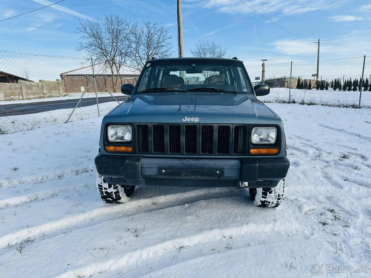 Jeep Cherokee XJ - 3