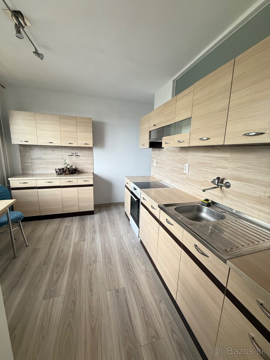 Čiastočne zariadený 2 izbový byt - 3