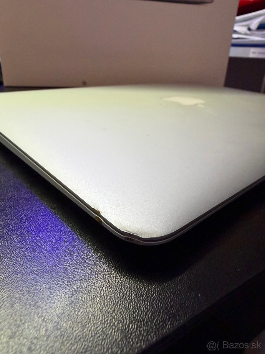 Macbook Air 13.3 2017 - 3