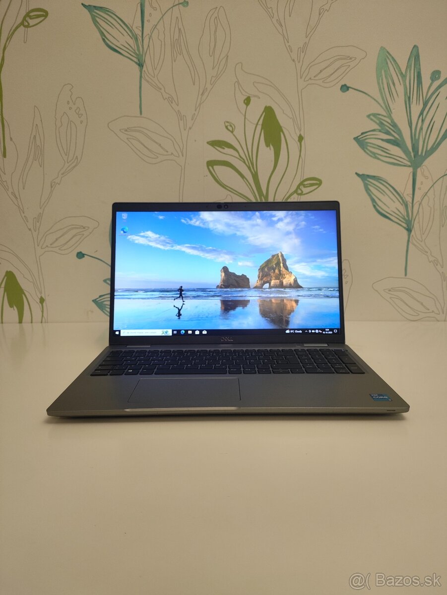 Dell Latitude 5520 i5-1135G7, 8-16 GB RAM, 256-512 GB SSD: - 3