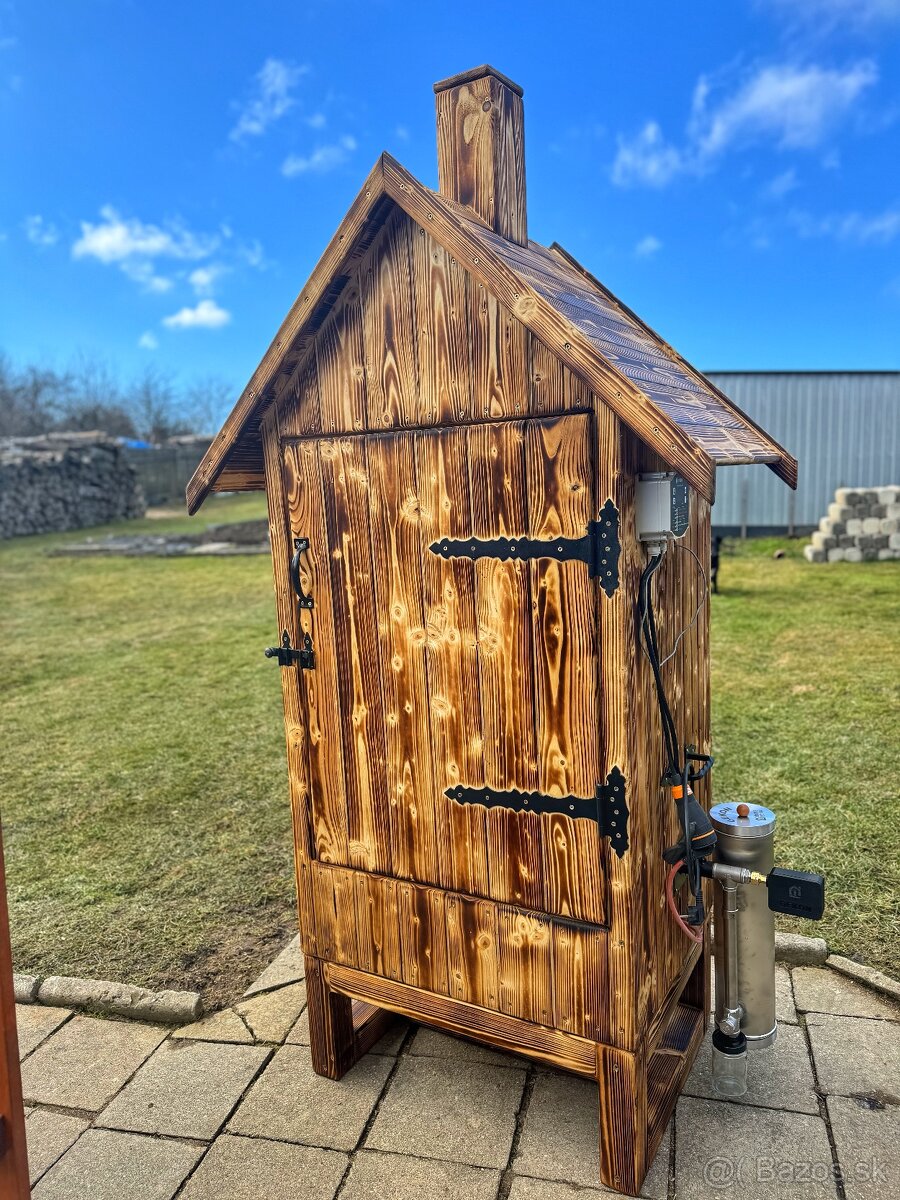 Drevená udiareň - 3