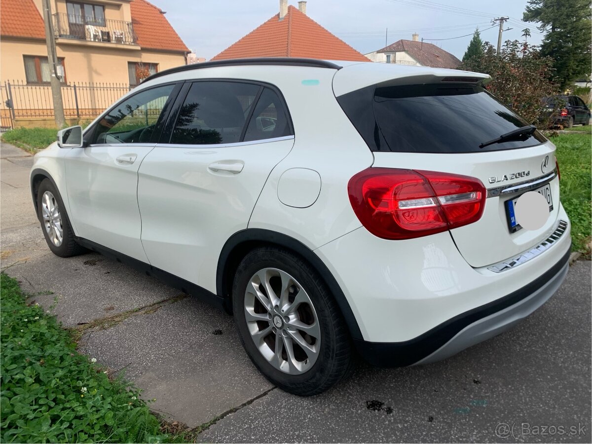 Mercedes GLA 200d - 3