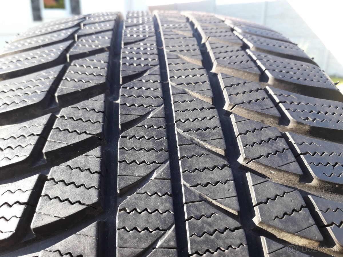 225/45 r18 zimne pneumatiky - 3