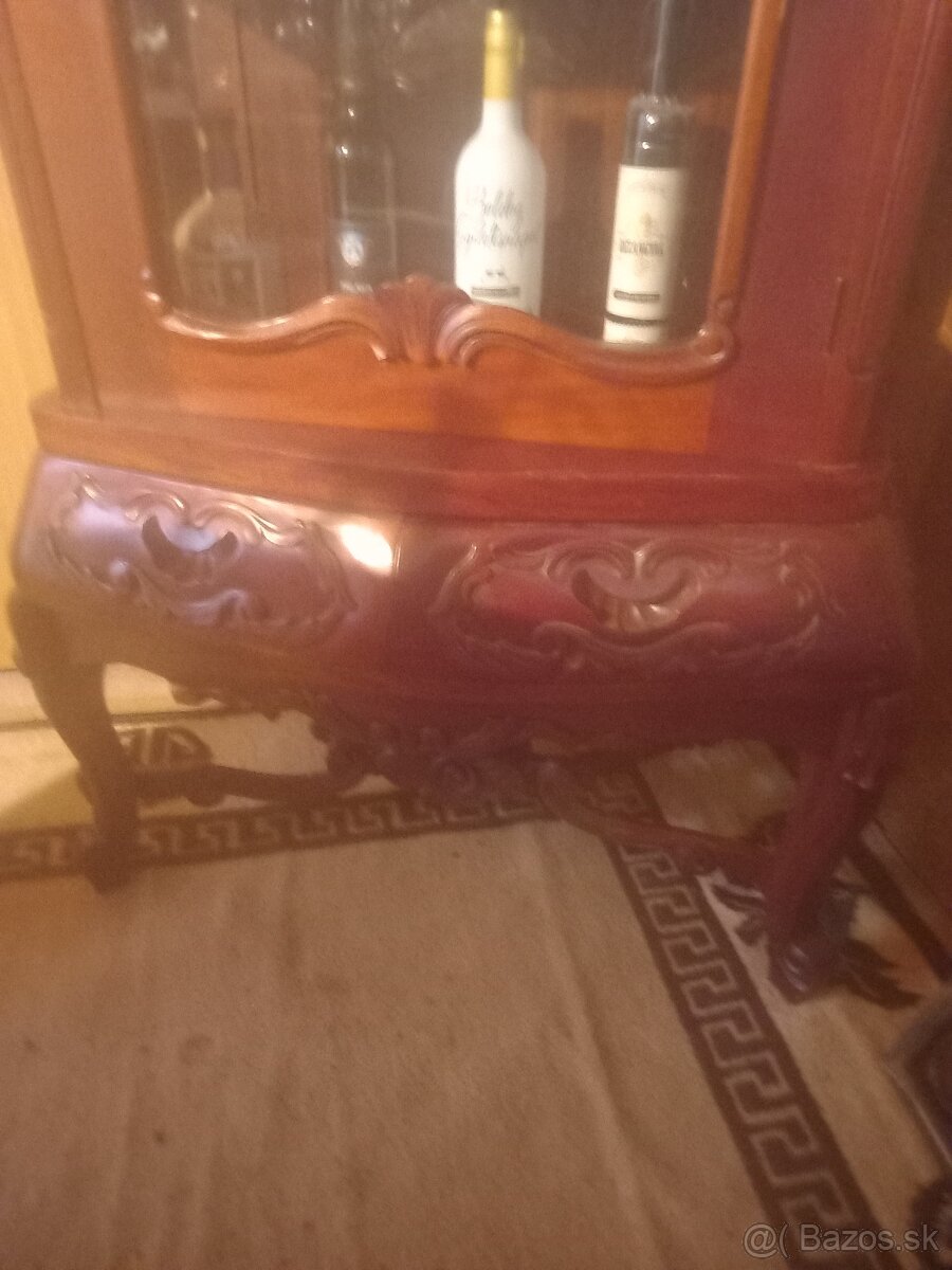 Stylova barova skrinka - 3