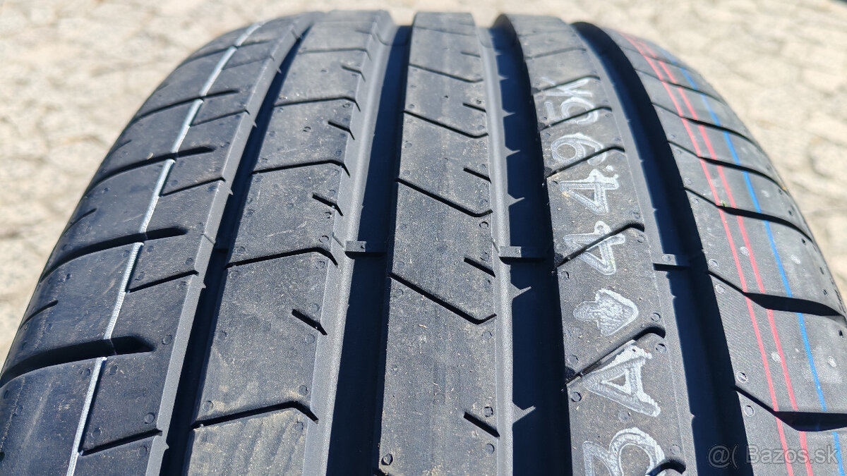 Letné pneu 255/40 R20 --- PIRELLI - 3