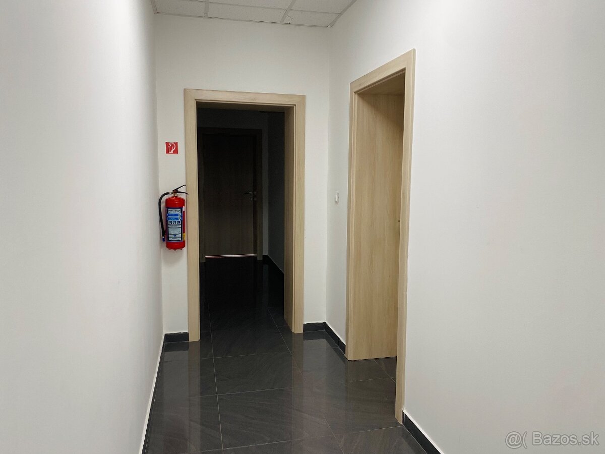 Kancelarsky priestor v Michalovciach - 3