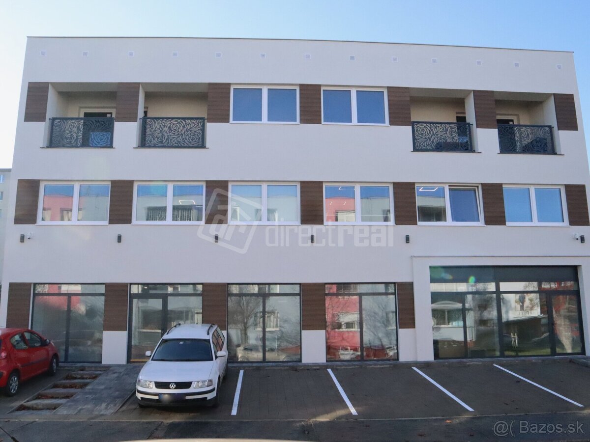 ADMINISTRATÍVNY ALEBO OBCHODNÝ PRIESTOR 16 m2 NA PRENÁ… - 3
