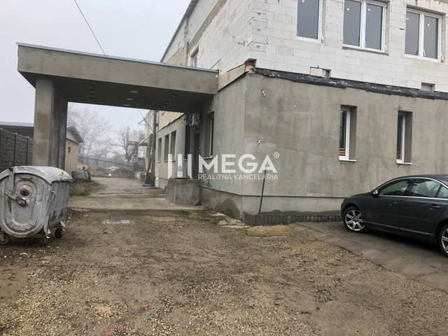 SKVELÁ PONUKA – POLYFUNKČNÝ OBJEKT NA PREDAJ | SNINA - 3