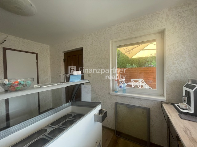 "Alibaba" výnosný obch. stánok v N.Šebastovej (F662-15-ANM - 3