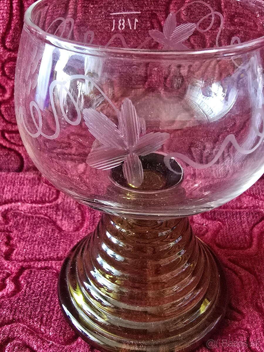 Vinove poháre s dobrusom. - 3